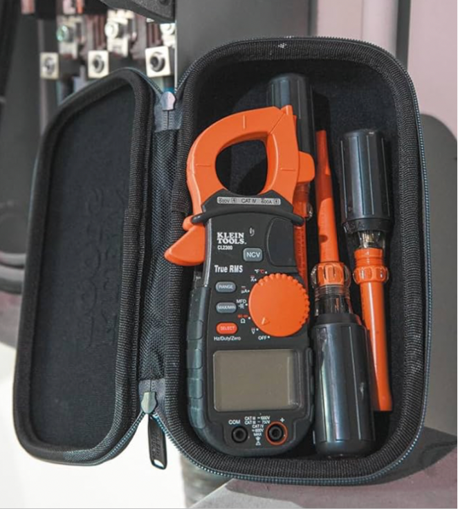 00) Klein Tools 5189 Tradesman Pro Hard Case - Large