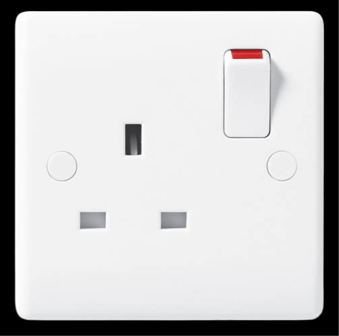 1) BG NEXUS SINGLE SWITCHED SOCKET DP WHITE (BG821)