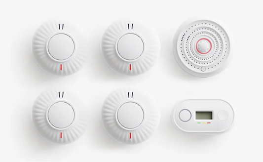 Linked Alarms - 4 smoke, 1 Heat, 1 Carbon - All alarms are wirelessly interlinked (10yr Battery)